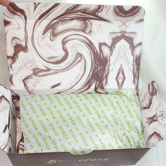 Limited Edition! Sold out!!! Cocoa Puff Crocs in original box! NWT - Picture 4 of 5